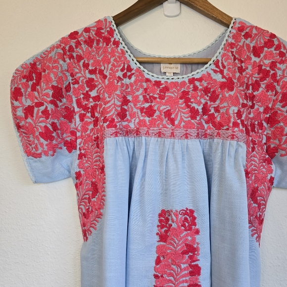J.Marie Tops - NWT J.Marie Floral Embroidered Linen Blend Top XS